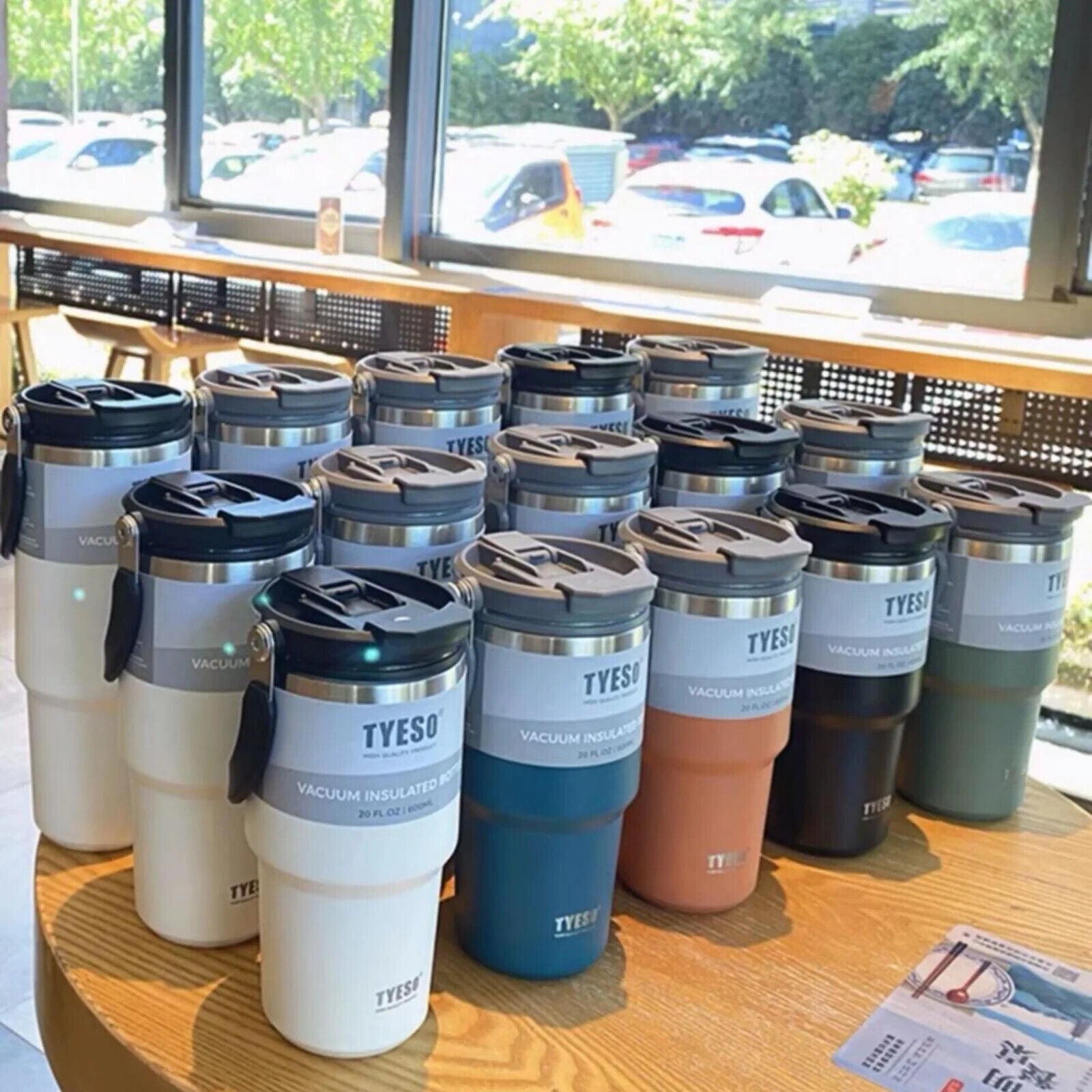 900ML Green Stainless Steel Travel Mug with Leak-proof 2-in-1 Straw and Sip Lid, Vacuum Insulated Coffee Mug for Car, Office, Perfect Gifts, Keeps Liquids Hot or Cold