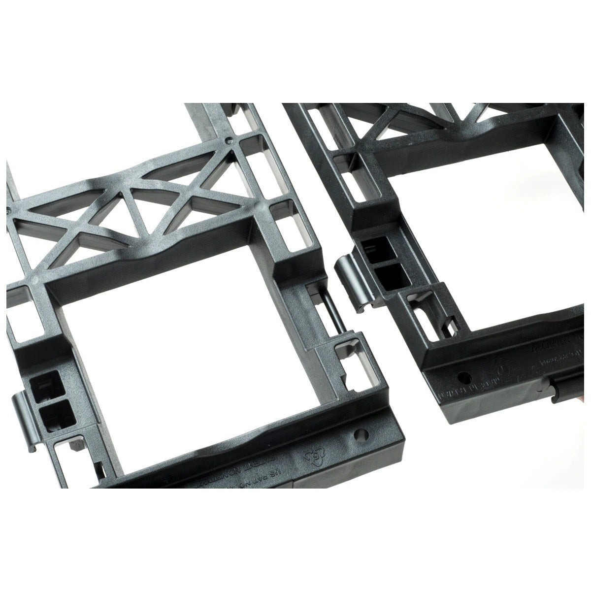 Maze QUINT Vertical Garden With 8 Frames And 40 Pots