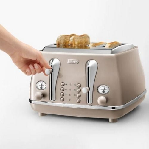 DeLonghi Metallics 4 Slice Bread Toaster Icona Reheat & Defrost Function - Beige
