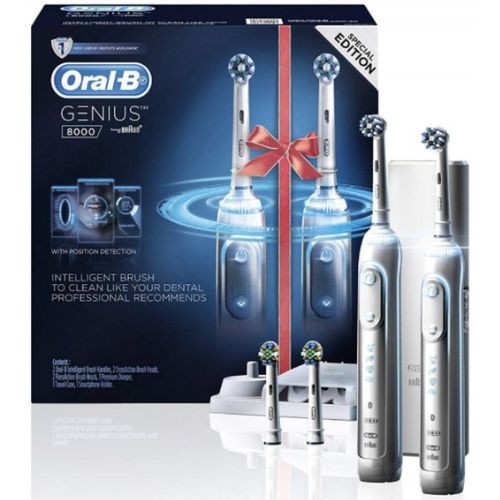 Oral B Genius 8000 Electric Toothbrush With 4 Replacement Brush Head Refills