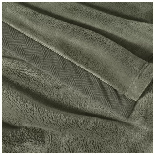 Kirkland Signature Plush Blanket Queen Green